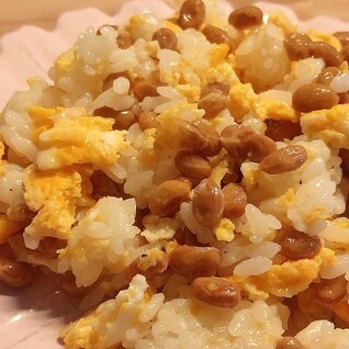 ズボラさん必見！電子レンジで作る納豆チャーハン